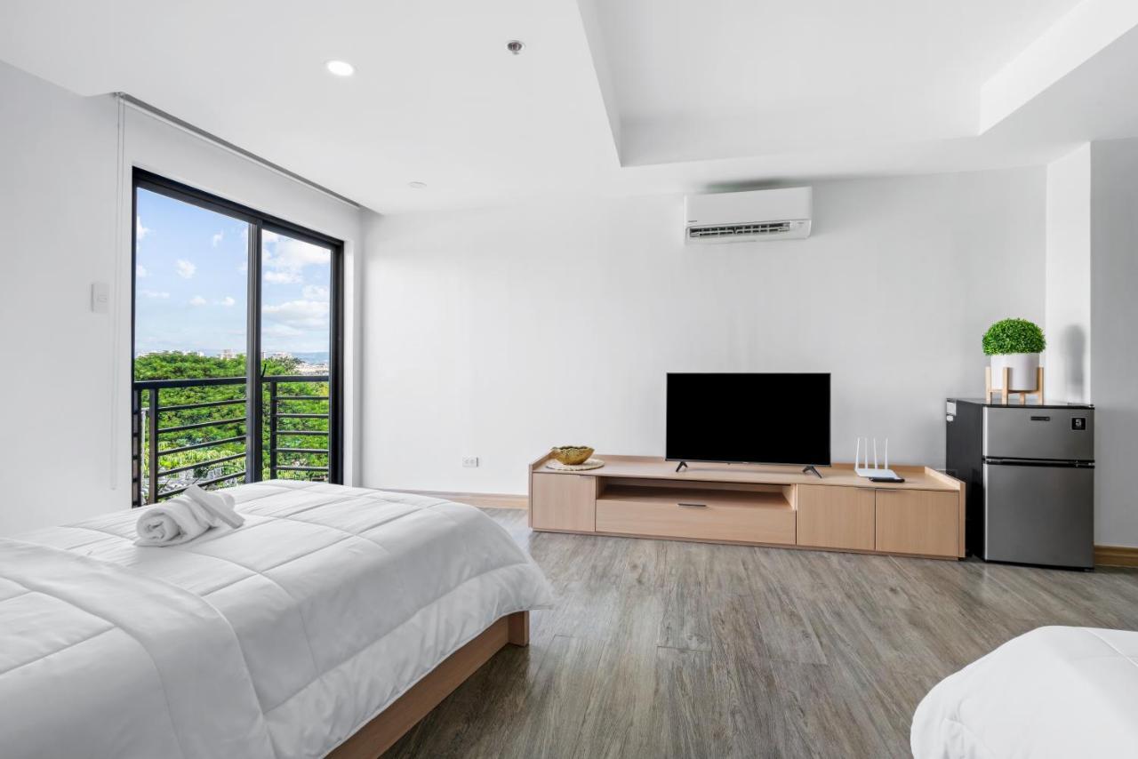 Espacio Hotel Taguig Luaran gambar